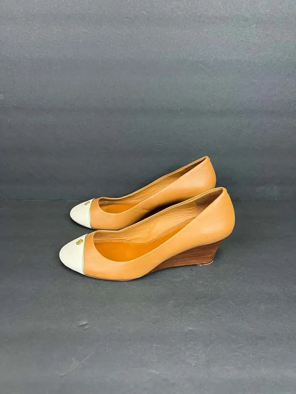 Tory Burch Women's Ivory Brown TIFFY Wedge-Mason Leather Shoes Sz 7.5M MSRP $298